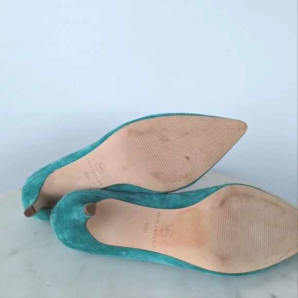 Ann Taylor Mila Jade Green Suede Pumps - Picture 10 of 11